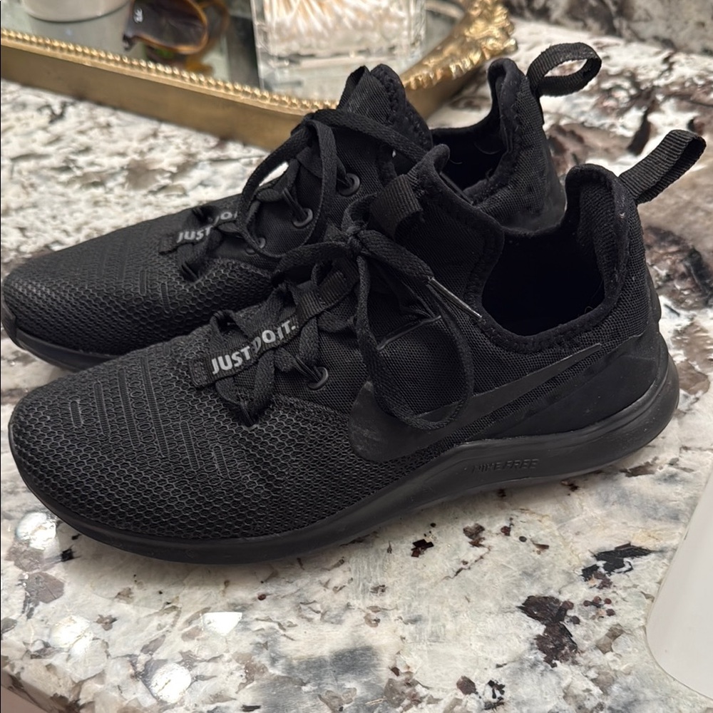 Nike Black Athletic Shoes